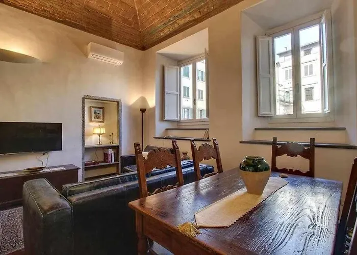 Apartament Salvemini Elegant Close To Piazza Santa Croce *
