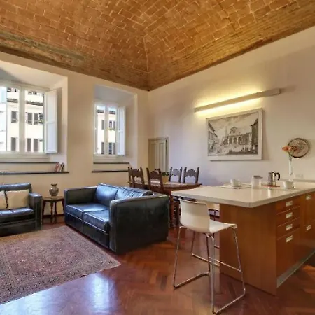 Salvemini Elegant Close To Piazza Santa Croce 아파트