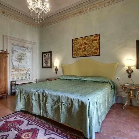 Salvemini Elegant Close To Piazza Santa Croce Florence