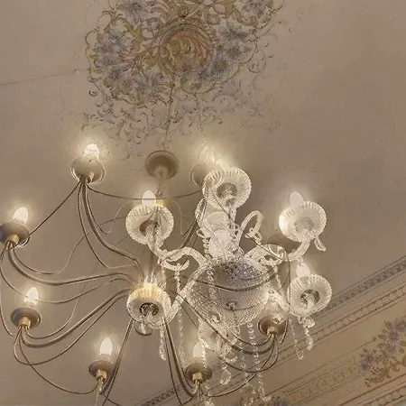 Salvemini Elegant Close To Piazza Santa Croce Apartment Florence