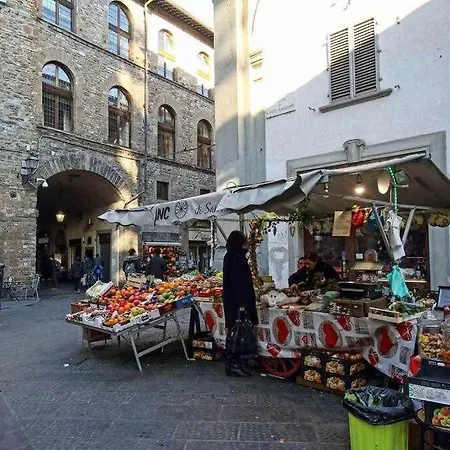 Salvemini Elegant Close To Piazza Santa Croce Apartment Florence