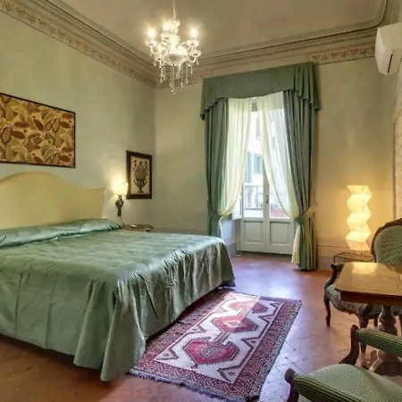 Salvemini Elegant Close To Piazza Santa Croce Apartment Florence